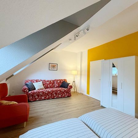 Big Flat With Fresh Renovation, Free Parking, Sonyps, Netflix Apartment Duisburg Exterior photo