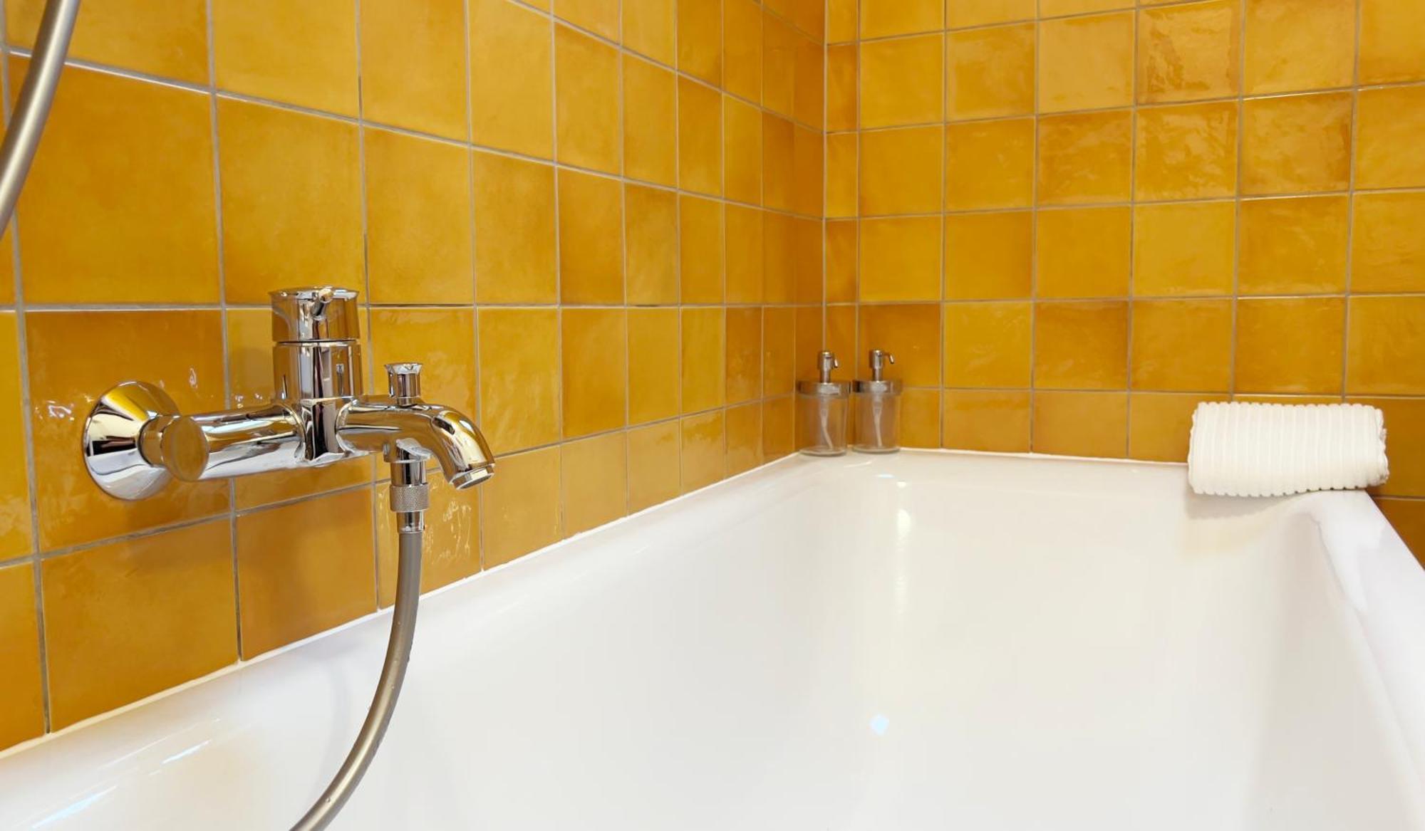 Big Flat With Fresh Renovation, Free Parking, Sonyps, Netflix Apartment Duisburg Exterior photo