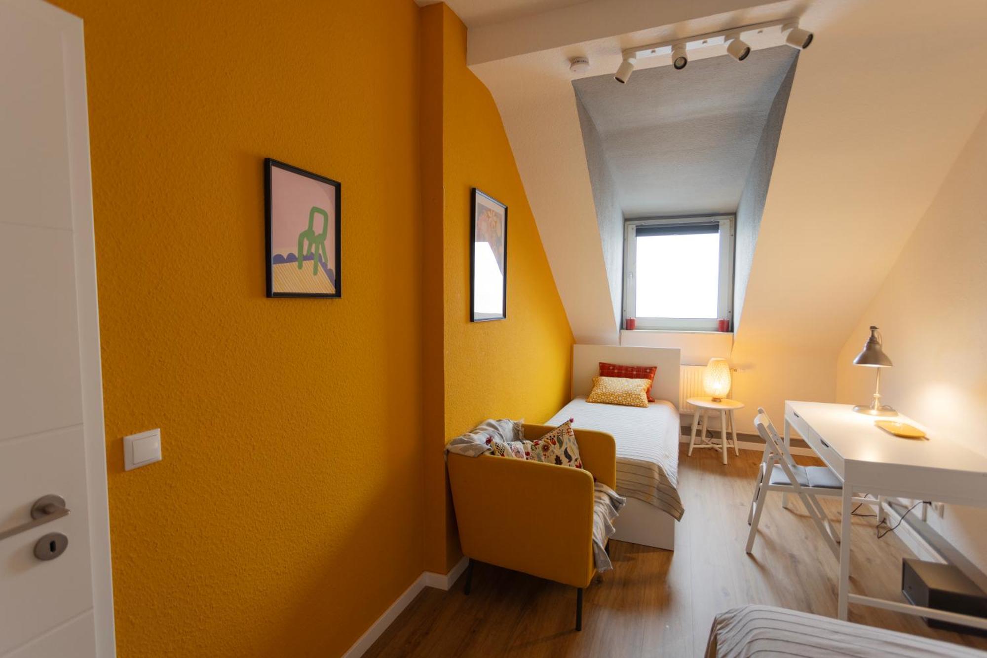 Big Flat With Fresh Renovation, Free Parking, Sonyps, Netflix Apartment Duisburg Exterior photo
