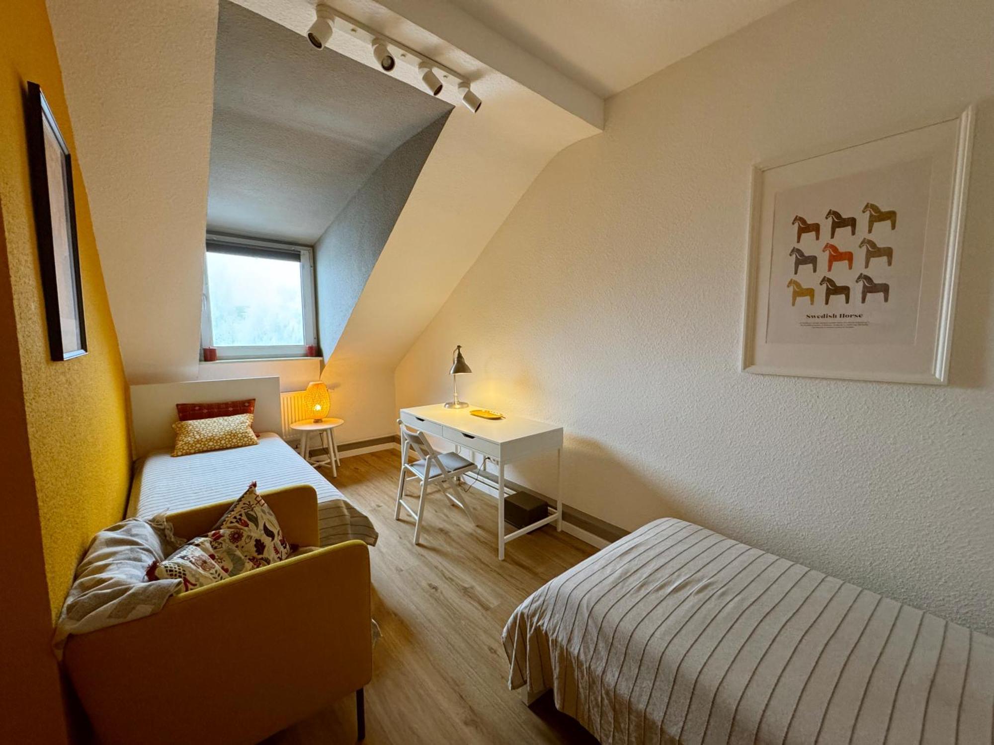 Big Flat With Fresh Renovation, Free Parking, Sonyps, Netflix Apartment Duisburg Exterior photo